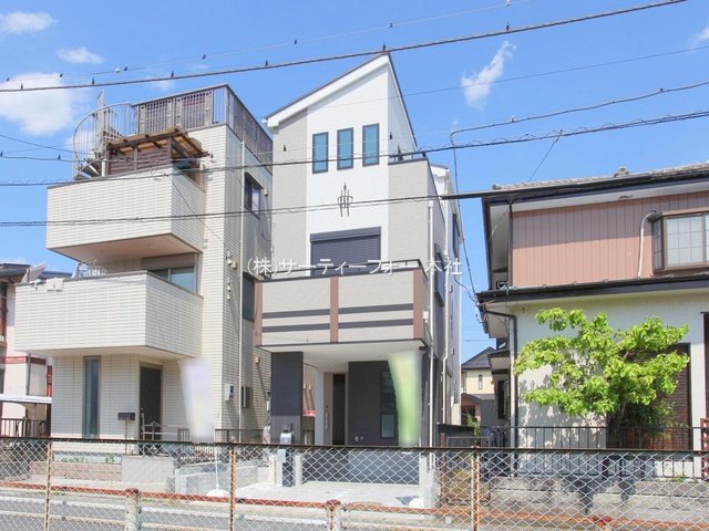 厚木市妻田西  