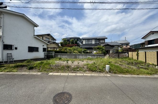 【半原】緑あふれる立地にサーティーフォーのお家が建築できる 建築条件無し売地