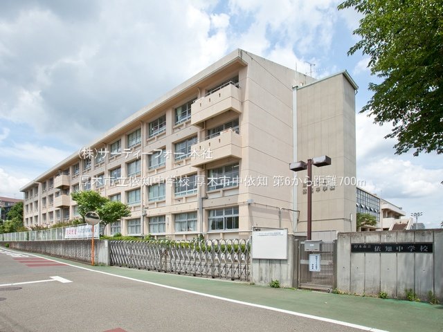 厚木市立依知中学校 撮影日(2022-07-11) 700m