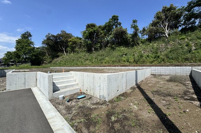 【南区新戸】土地面積167㎡超の建築条件無し売地　№2
