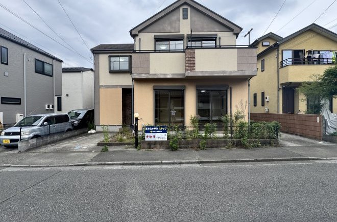 【落川】全居室6帖以上！南道路の陽当たり良好なリフォーム中古戸建