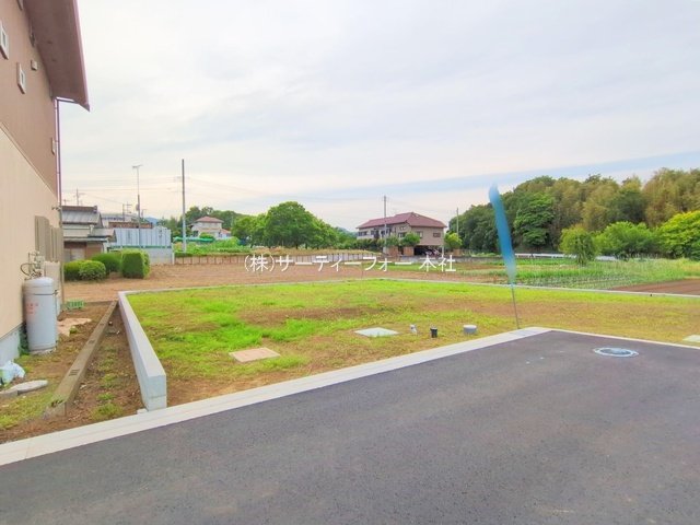 厚木市飯山南 5区画