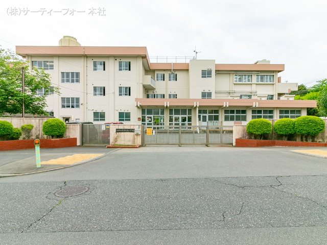 八王子市立宇津木台小学校 撮影日(2022-04-28) 860m
