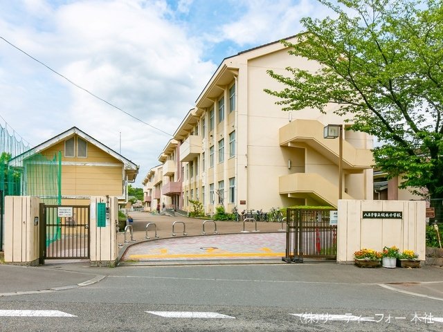八王子市立鑓水小学校 撮影日(2022-05-02) 720m