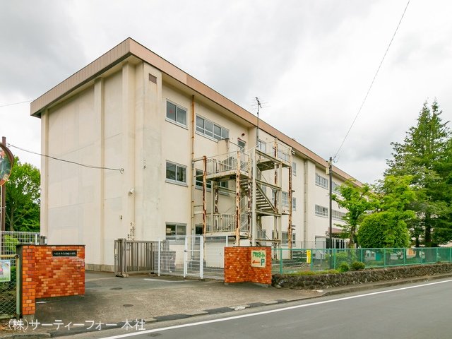 八王子市立陶鎔小学校 撮影日(2022-04-29) 700m