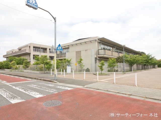 町田市立図師小学校 撮影日(2020-06-24) 300m