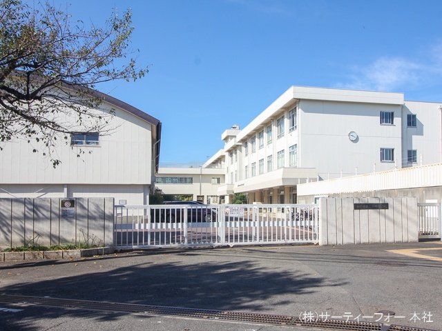 相模原市立新町中学校 撮影日(2022-10-04) 470m