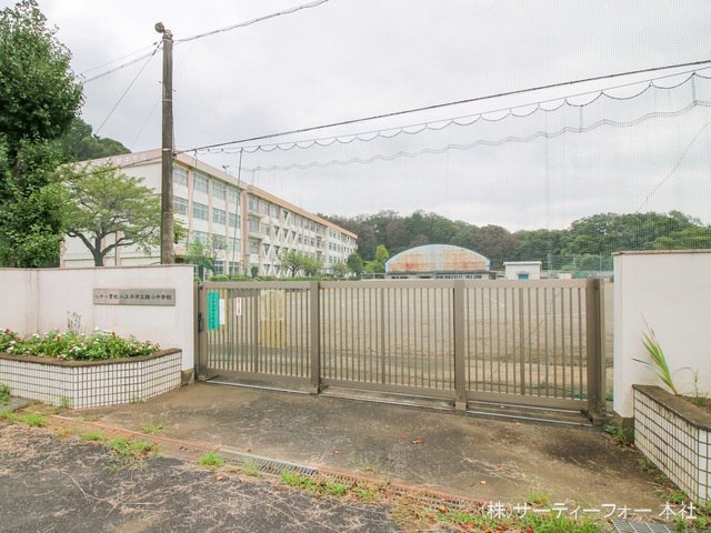 八王子市立館小中学校(中学校) 撮影日(2022-09-07) 1520m