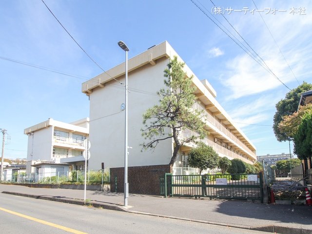 相模原市立緑台小学校 撮影日(2022-10-04) 730m