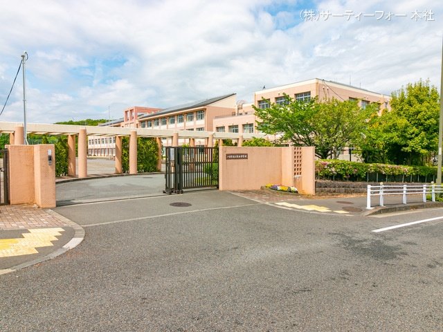 八王子市立鑓水中学校 撮影日(2022-05-02) 1690m