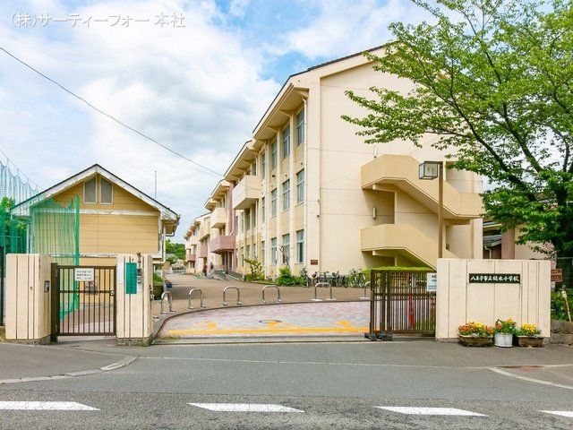 八王子市立鑓水小学校 撮影日(2022-05-02) 1810m