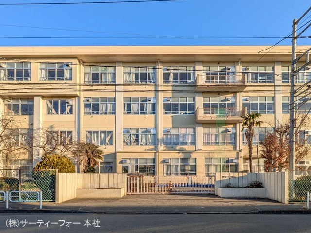 八王子市立椚田小学校 撮影日(2024-12-26) 300m