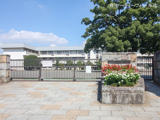 相模原市立新磯小学校 撮影日(2022-09-27) 980m