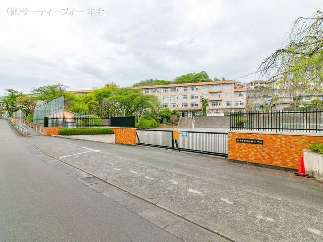 八王子市立山田小学校 撮影日(2022-04-26) 1010m