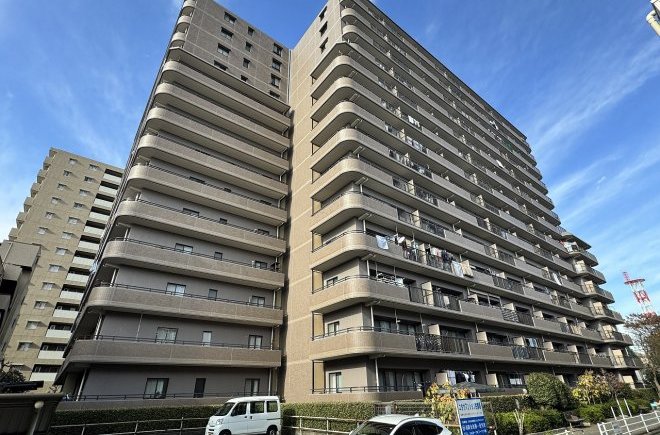 総戸数170戸のビックコミュニティ 住戸周りのバルコニーが開放的 モア・ステージ相模原富士見