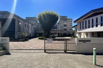 鵜野森中学校