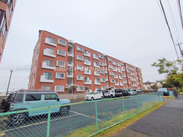 京王めじろ台マンションE棟  