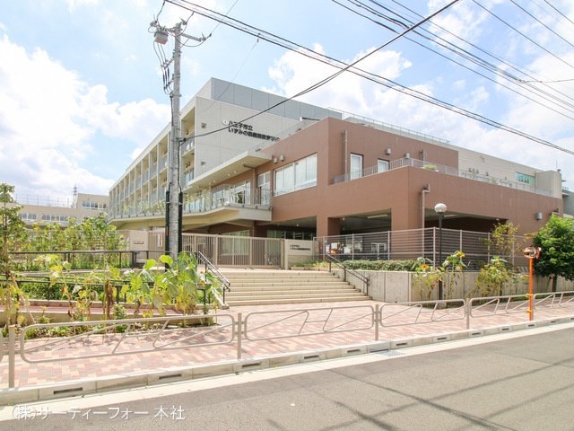 八王子市立いずみの森義務教育学校中学校 撮影日(2022-09-05) 450m