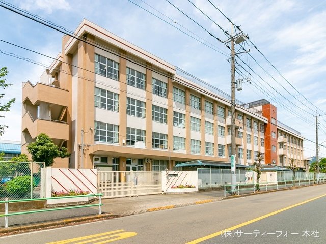 八王子市立高倉小学校 撮影日(2022-04-27) 810m