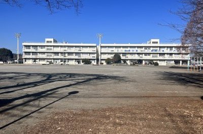横山小学校